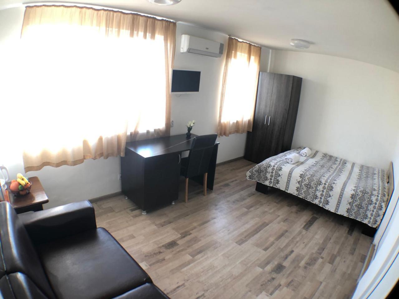 Samuil Apartments Burgas Esterno foto